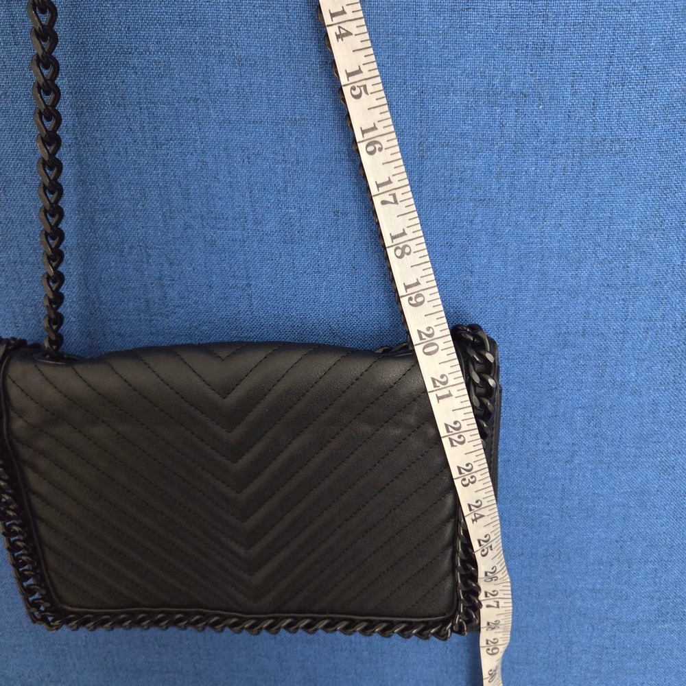Aldo Black Chevron Quilted Chain Crossbody Bag Gunmetal Hardware Handbag - Picture 7 of 7